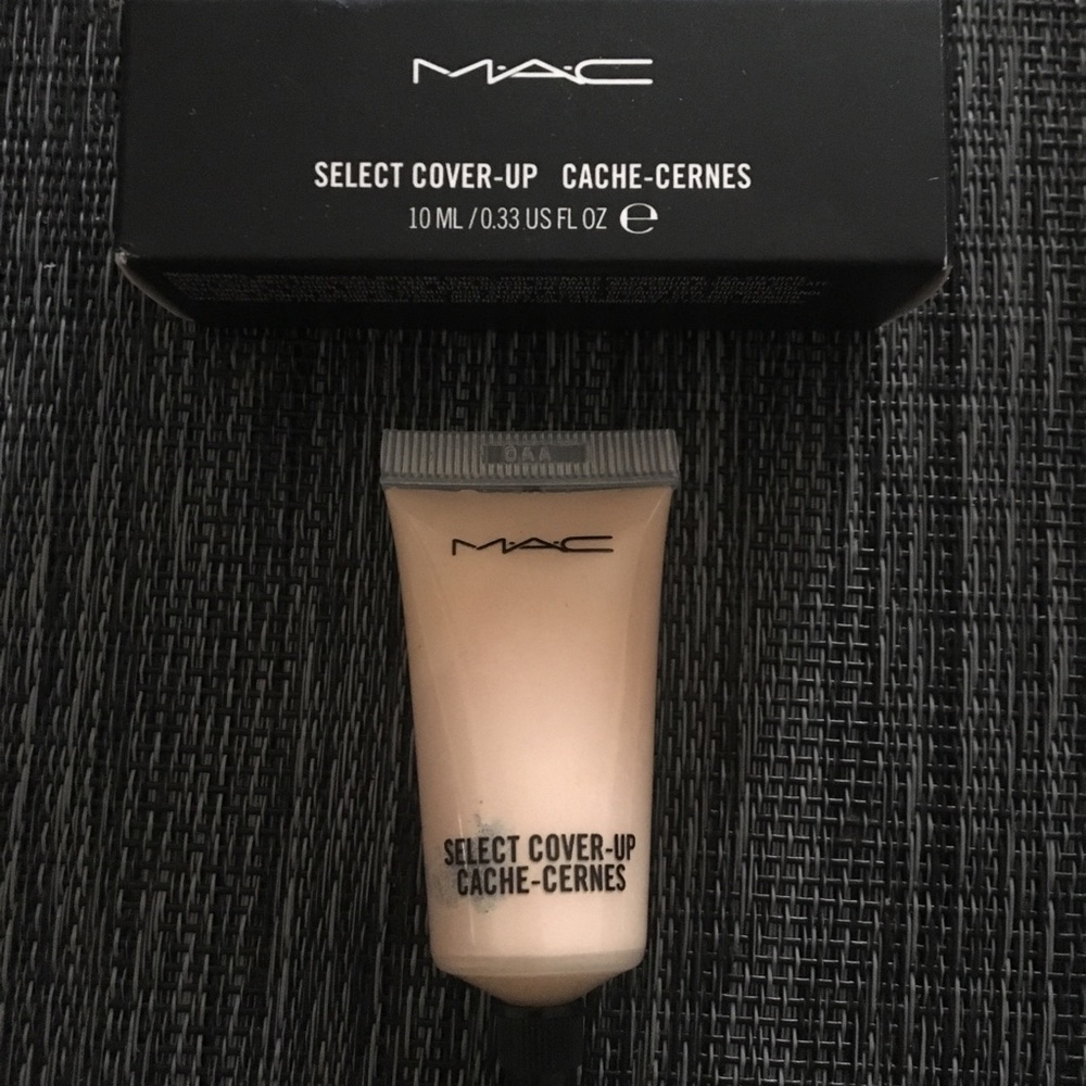 Mac concealer